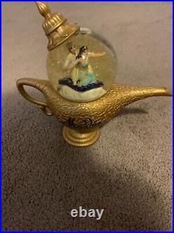 Aladdin Snow Globe Music Box Disney Rare Jasmine Magic Lamp (Brand New)