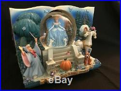 CINDERELLA Vintage Disney Once Upon A Time Storybook Music Box Snow Globe 74-4