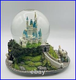 Cinderella Castle Walt Disney Musical Light Up Snow Globe So This Is Love Read