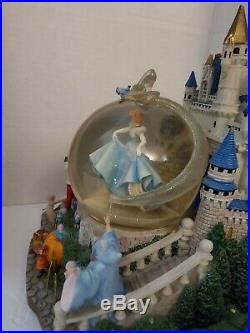 Cinderella Castle light up musical movement snow globe HTF