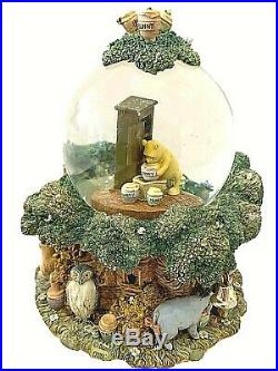 Classic Disney's, Winnie The Pooh And Friends Tree House Musical Snow Globe Rare