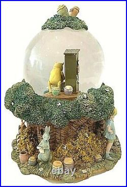 Classic Disney's, Winnie The Pooh And Friends Tree House Musical Snow Globe Rare