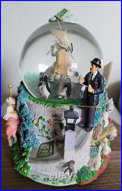 DISNEY STORE Mary Poppins Let's Go Fly A Kite Water Snow Globe Music Box