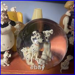 Disney 101 Dalmations Family Time Musical Lights Snow Globe Song Cruella De VIL