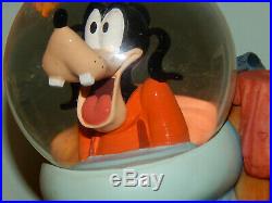 Disney 1995 Musical Snow Globe Goofy Glitter Fish Bowl Plays Mickey Mouse March
