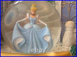 Disney 3 Princess Musical Globe Castle Cinderella Sleeping Beauty Snow White