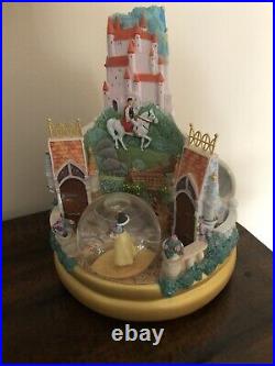 Disney 3 Scene Snow globe. Snow White, Sleeping Beauty, Cinderella Musical Spins