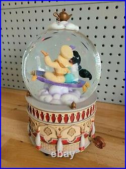 Disney Aladdin & Jasmine Musical Jumbo Snow Globe A Whole New World RARE