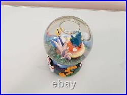 Disney Alice In Wonderland Music Snow Globe Im Late Caterpillar Enesco 5.5