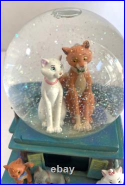 Disney Aristocats 40th Anniversary Music Box Snow globe Lights Up tested Holiday