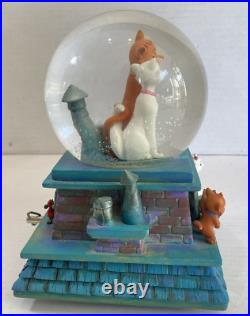 Disney Aristocats 40th Anniversary Music Box Snow globe Lights Up tested Holiday