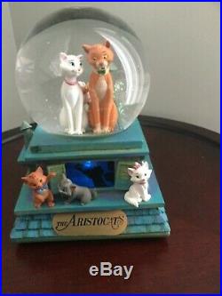 Disney Aristocats Snow globe with lights and music