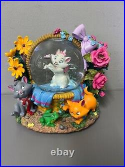 Disney Aristocats Waltz Of The Flowers Musical Snow Globe Basket Marie Berlioz