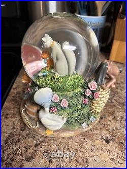 Disney Aristocats musical Snow Globe Everybody Wants To Be A Cat Excellent WORKS