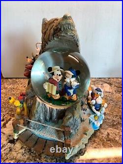 Disney California Adventure Musical Snow Globe Mickey Pluto Wolf Mountain Goofy