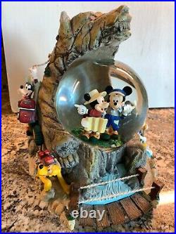 Disney California Adventure Musical Snow Globe Mickey Pluto Wolf Mountain Goofy