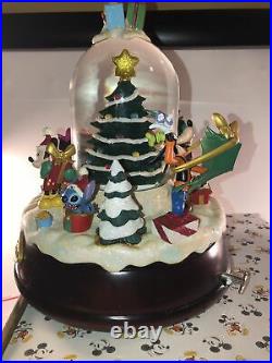 Disney Celebrate The Season Rare Musical Snow Globe with Spinning Tree Mint