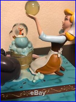Disney Cinderella Bubbles Snowglobe EXTREMELY RARE Musical Vintage Globe