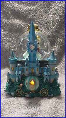 Disney Cinderella Castle Musical Snow Globe Dream Is A Wish Your Heart Makes vtg