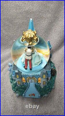 Disney Cinderella Castle Musical Snow Globe Dream Is A Wish Your Heart Makes vtg