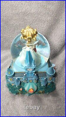 Disney Cinderella Castle Musical Snow Globe Dream Is A Wish Your Heart Makes vtg