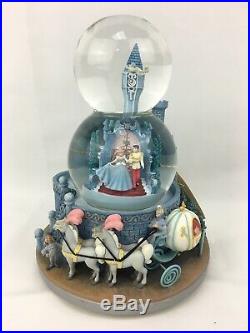 Disney Cinderella Wedding 2 Tier Snow Globe Musical A Dream Is a Wish With Tag