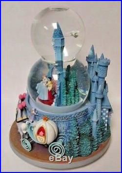 Disney Cinderella Wedding Edition Castle W Double Musical Snow Globe Rare HTF