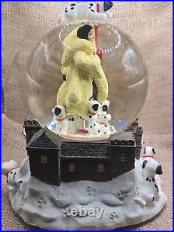 Disney Cruella de Vil 101 Dalmatians Musical Snow Globe Works Clean Retired