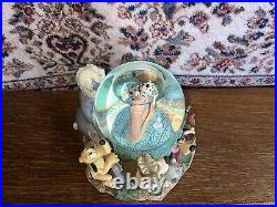 Disney Dogs Musical Globe h