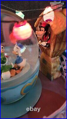 Disney Donald Duck Song Mad Tea Cups Ride Snow Globe Music Box Lighted With Box