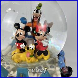 Disney Double Snow Globe A Dream Is A Wish Your Heart Makes Music Animated RARE