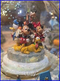 Disney Double Snow Globe A Dream Is A Wish Your Heart Makes Music Animated RARE