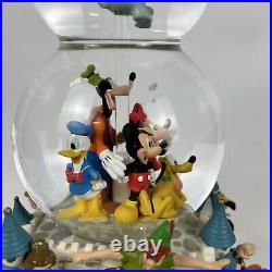 Disney Double Snow Globe A Dream Is A Wish Your Heart Makes Music Animated RARE