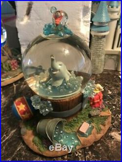Disney Dumbo Rock A Bye Baby Musical Snowglobe Globe