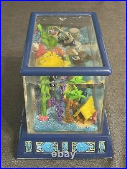 Disney Finding Nemo Aquarium Fish Tank Snow Globe Music Box Works