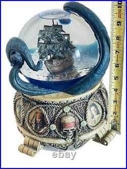 Disney Globe Pirates of the Caribbean Musical Water Collectibles Johnny Depp