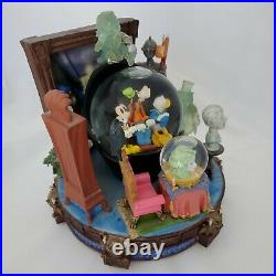 Disney Haunted Mansion Grim Grinning Ghosts Limited Edition Musical Snow Globe