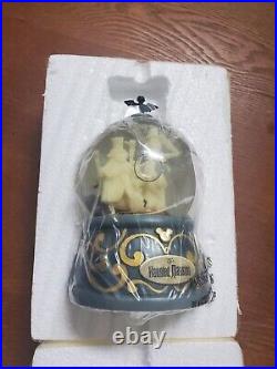 Disney Haunted Mansion Hitchhiking Ghosts Musical Snow Globe Retired RARE