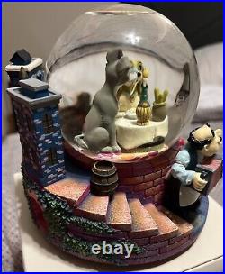 Disney Lady and the Tramp Bella Notte Musical Snow Globe Lights Music Glitter