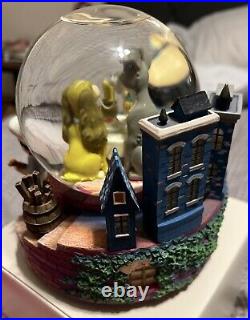 Disney Lady and the Tramp Bella Notte Musical Snow Globe Lights Music Glitter