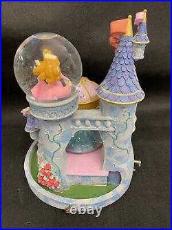 Disney Magical Princess Musical Light Glitter Royal Castle Dual Snow Globe 12