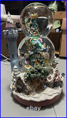 Disney Mickey & Friends Christmas Double Globe Musical Snowglobe Castle Box Read