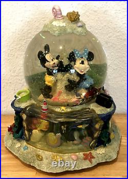 Disney Mickey & Minnie Mouse By The Beautiful Sea Beach Musical Snow Globe