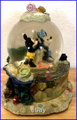 Disney Mickey & Minnie Mouse By The Beautiful Sea Beach Musical Snow Globe