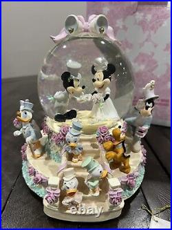 Disney Mickey & Minnie Wedding Cake Musical Snow Globe Plays Wedding March 7.5