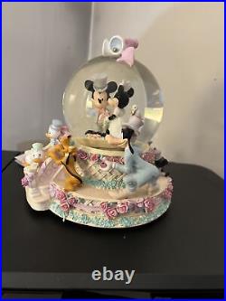 Disney Mickey & Minnie Wedding Cake Musical Snow Globe Plays Wedding March 7.5