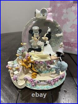 Disney Mickey & Minnie Wedding Cake Musical Snow Globe Plays Wedding March 7.5