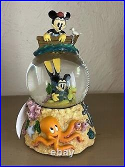 Disney Mickey Minnie at Sea Musical Snow Globe 7 Under the Sea New withBox