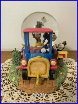 Disney Mickey Mouse Mail Truck Musical Snow Globe. Excellent Condition