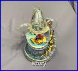 Disney Mickey Mouse Musical Snow Globe Fantasia Sorcerer's Apprentice RARE withbox